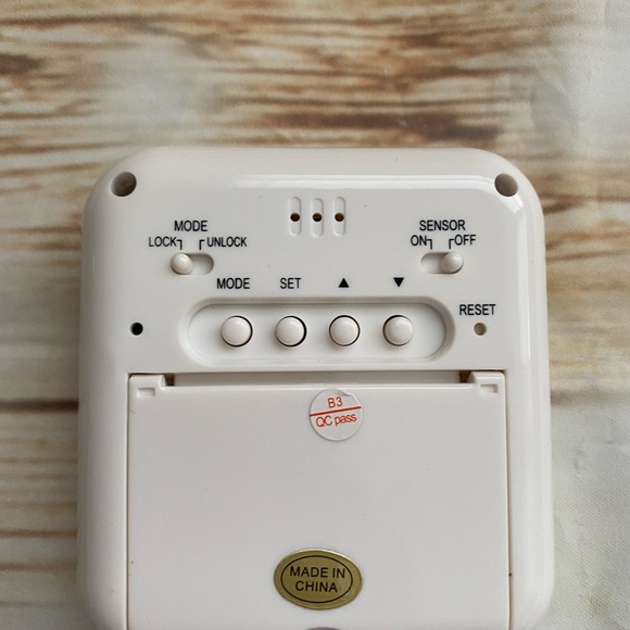 Touch Sensitive Multi Function White Digital Clock, 5 Modes. - Picture 9 of 13